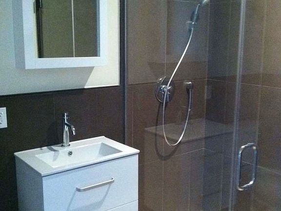 5th image of 30-11 21st St #2F