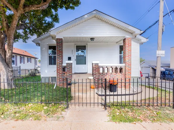 5417 Dempsey Ave, Saint Louis, MO 63110