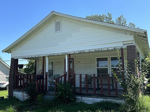 2nd image of 318 Center St
