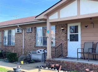 61035 Eleven Mile Rd APT 4, South Lyon, MI