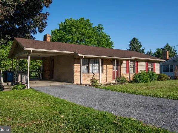 112 Stoner Dr, Mechanicsburg, PA 17055