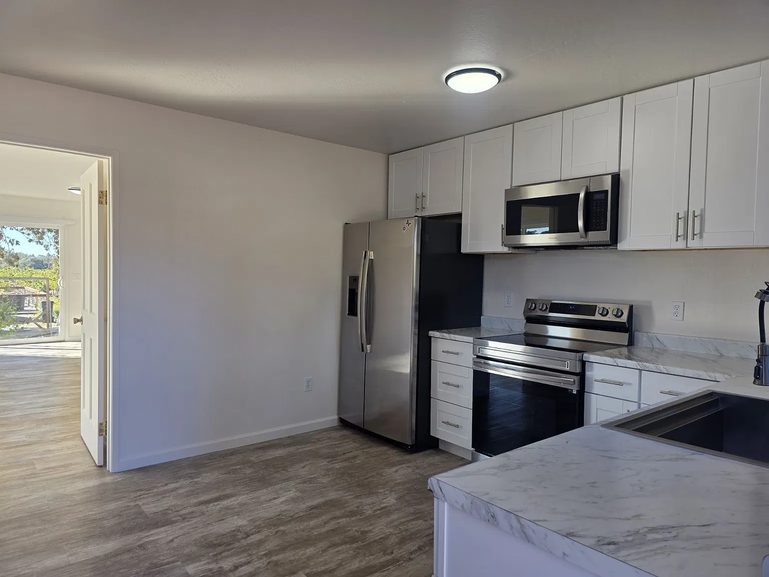 7710 Starr Road - #C- Office — Photo 3