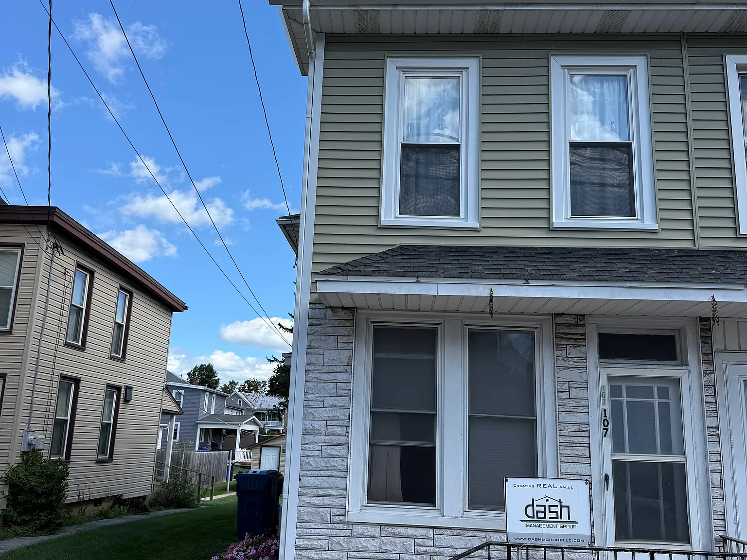 3 bed, 1344 sqft, $1,595 — Photo 1