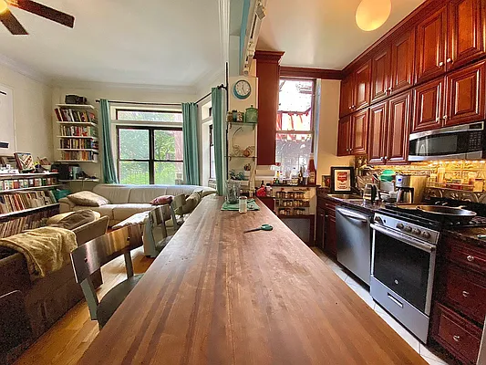 Rented by Oxford Property Group | media 2