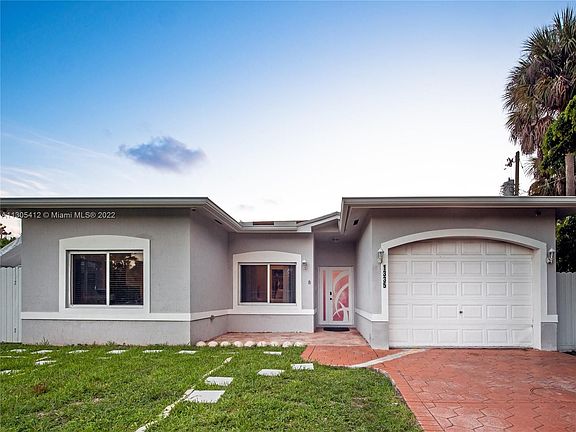 2nd image of 1335 SW 26th Ave #1335