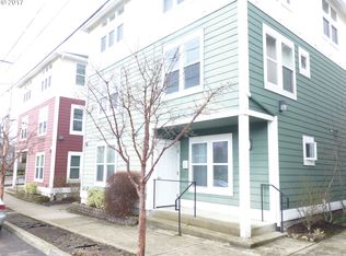 11917 SE Ash St #13, Portland, OR 97216