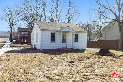 1392 4th Ave Photo 1