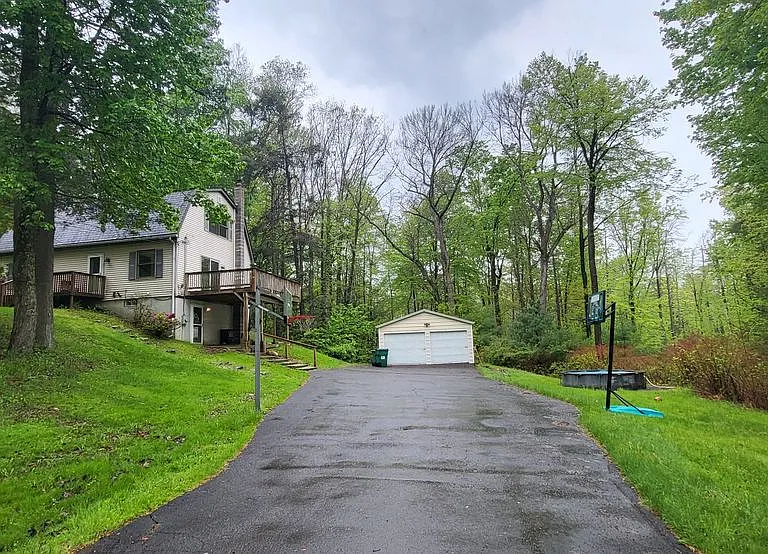 45 Laurel Hollow Ests — Photo 1