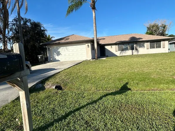 1217 SE Nancy Lane, Port St Lucie, FL 34983