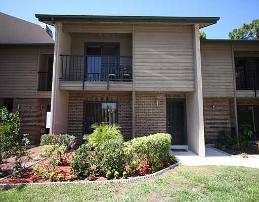 1st image of 967 Sunridge Dr
