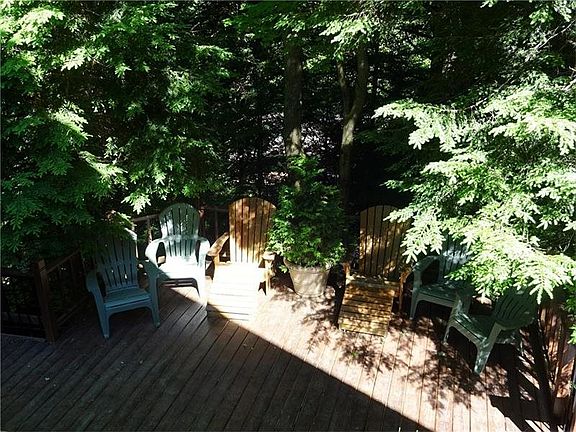 4th image of 417 Edgewood Dr
