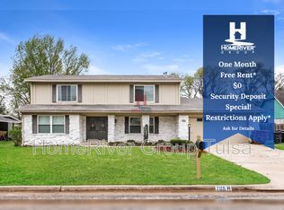 705 Meadowood Dr, Broken Arrow, OK 74011