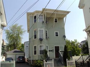 11 Cobbet Pl, Lynn, MA 01902