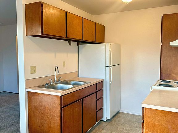 3rd image of 422 E Bay Dr NE #20