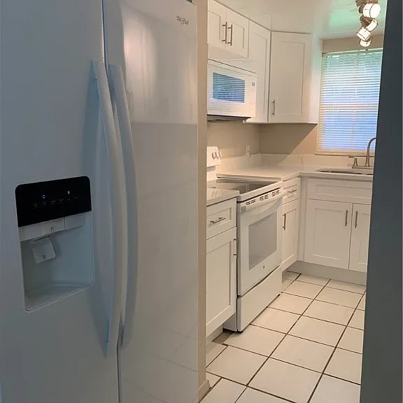 815 Courtington Ln #2 — Photo 4