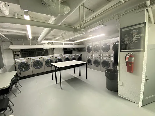 Rented by Bank Neary | media 12