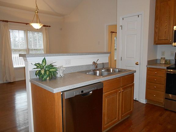 Kitchen to dining room