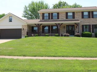5302 Vallarta Dr, Saint Louis, MO 63128