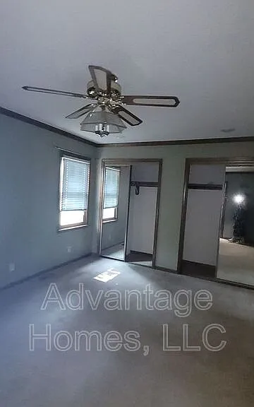 10701 W 115th Ter — Photo 23