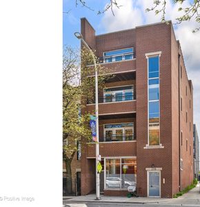 2358 N Damen Ave APT 3, Chicago, IL, 60647