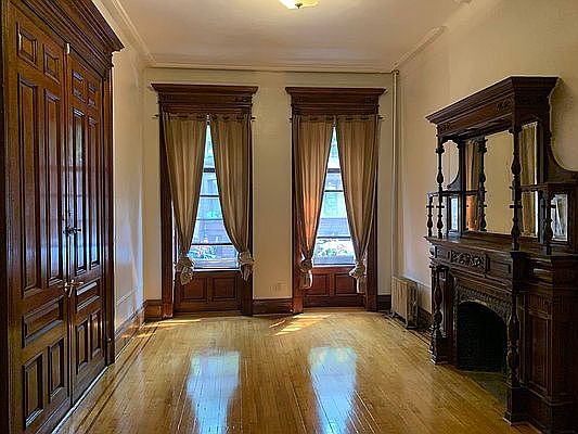 1st image of 15 W 120th St #22