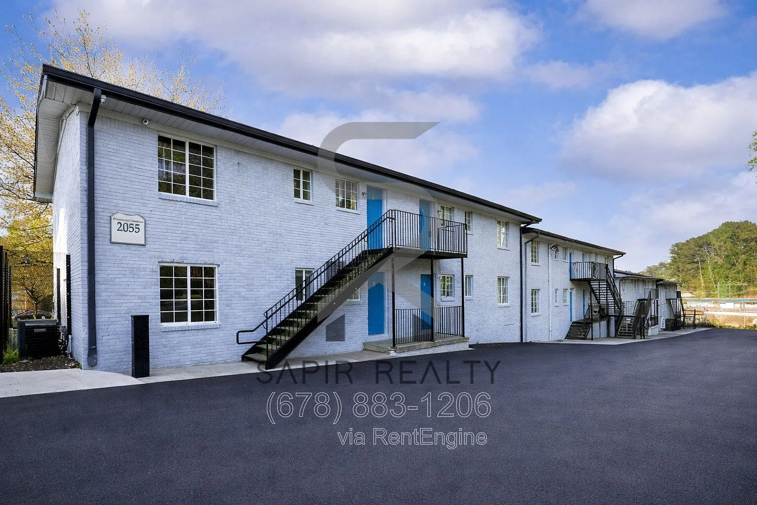 2 bed, 1.5 bath, 760 sqft, $950 — Photo 1