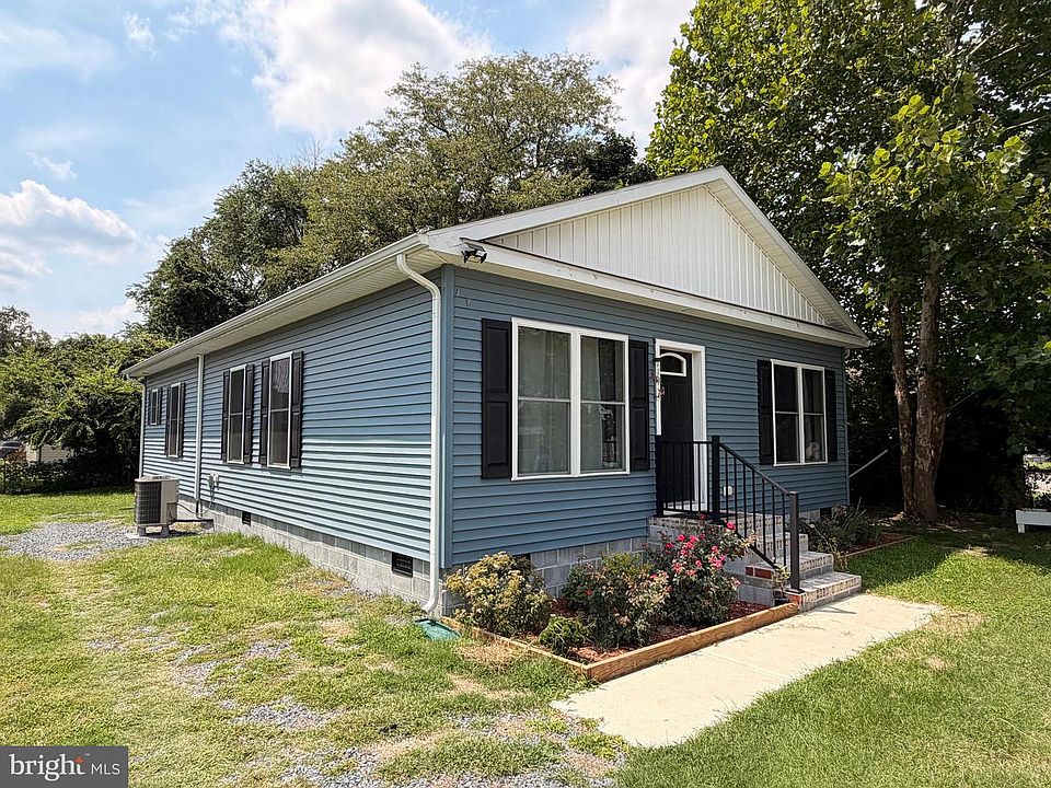 1st image of 114 Tilghman St
