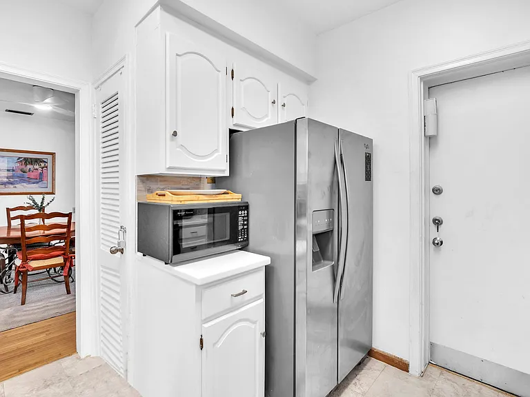 801 SW 24th Rd — Photo 7