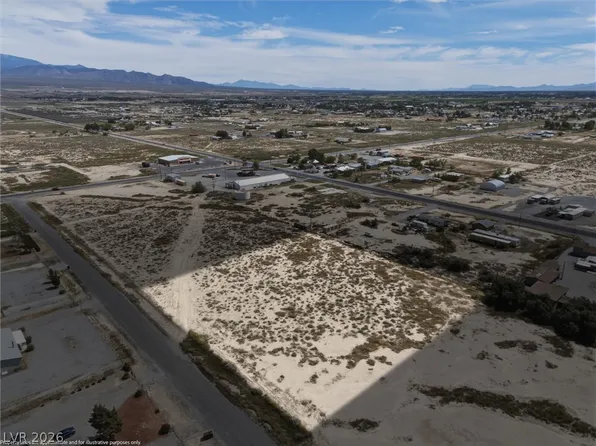 2161 W Larsen Dr, Pahrump, NV 89060