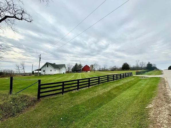 N8415 Branch ROAD, Ixonia, WI 53036