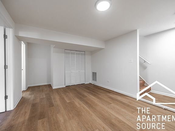 2nd image of 1255 N Greenview Ave #Ch