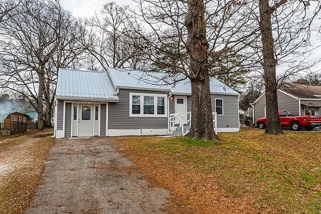1st image of 64 Tanforan Dr