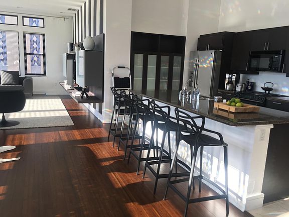 4th image of 3699 McKinney Ave Suite 222