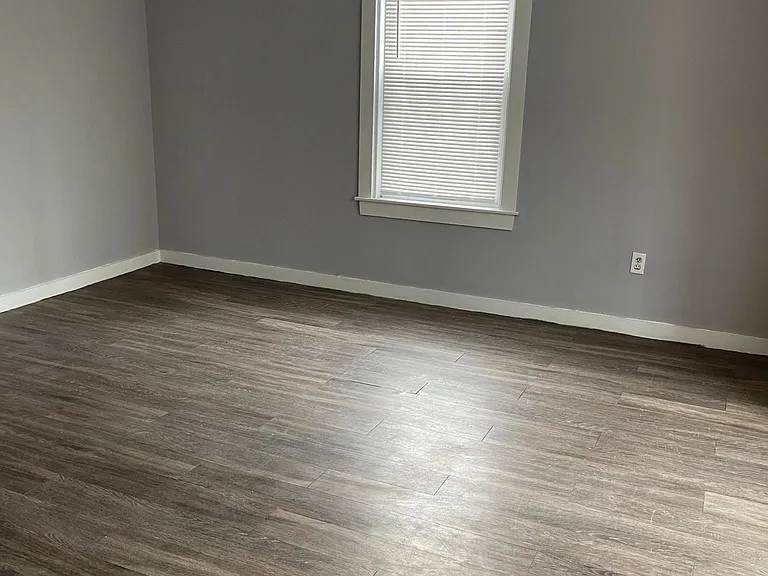 129 Green St — Photo 1