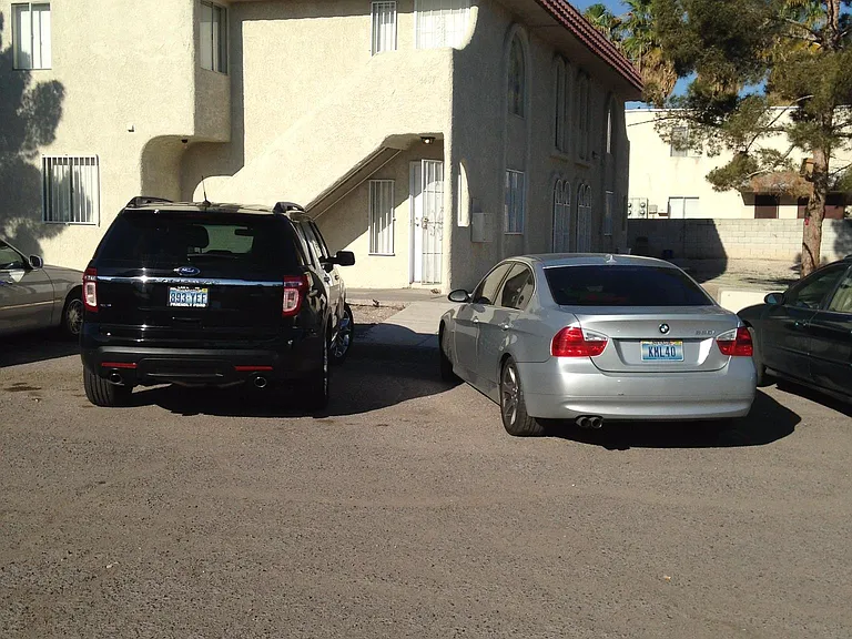 4437 Newsom Cir #C — Photo 3