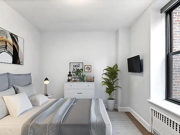 2nd image of 112 W 72nd St APT 7F