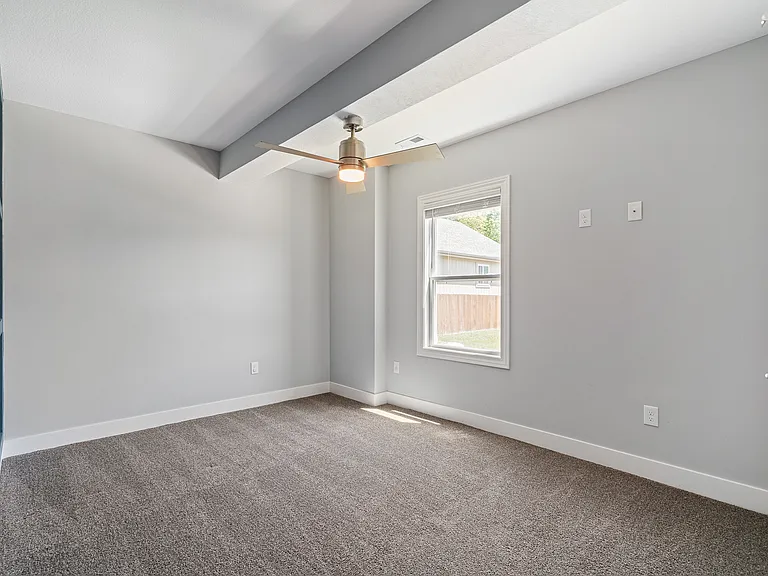 8435 Ottawa St — Photo 28