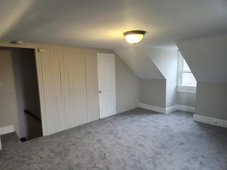 Fourth bedroom 3rdfloor
