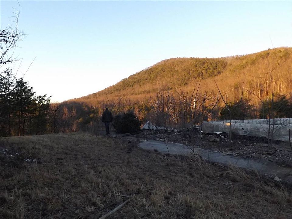 2nd image of 230 Ridge Walk Rd