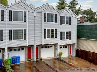 31 S Hamilton St, Portland, OR 97239