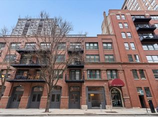 420 W Ontario St APT 202, Chicago, IL 60654