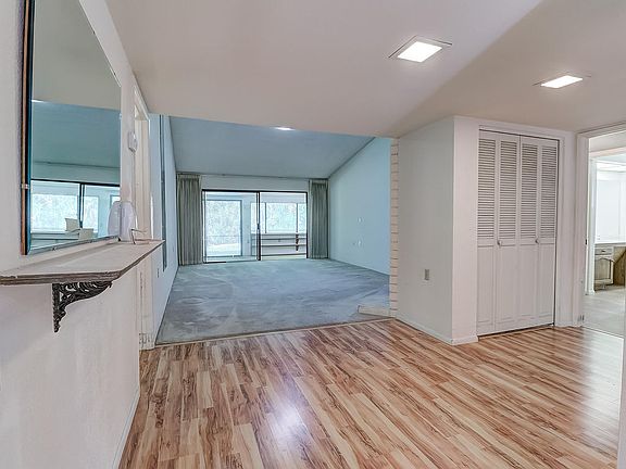 5th image of 246 Leisure World
