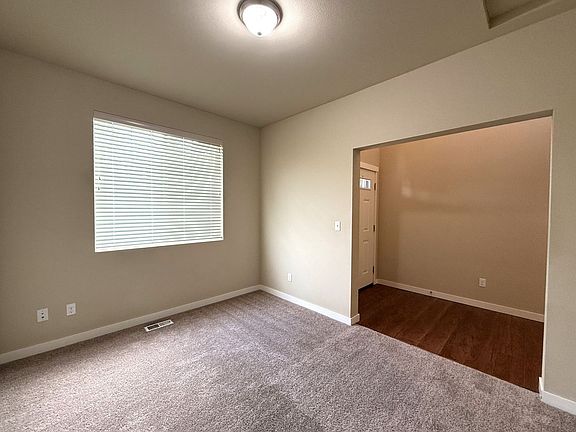 4th image of 19615 141st Pl SE