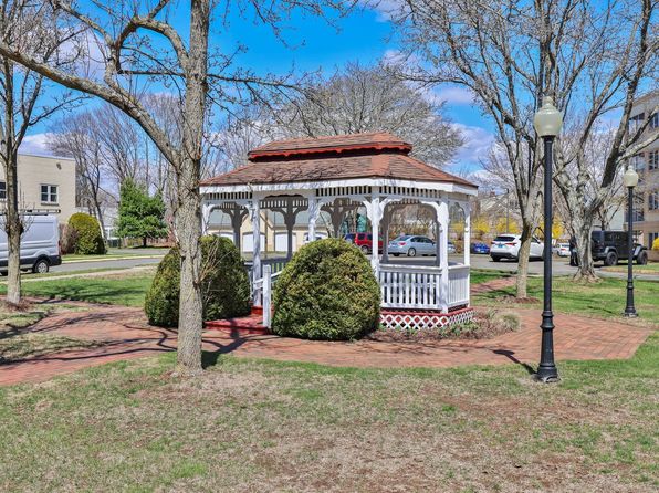 75 Washington Ave UNIT 2-103, Hamden, CT 06518