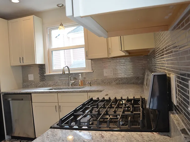 75 Canal St — Photo 12