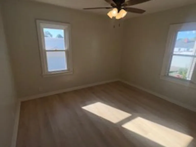 406 Wills Ave — Photo 5