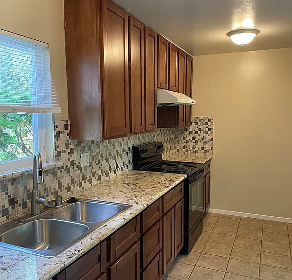 640 Moraga Rd — Photo 8