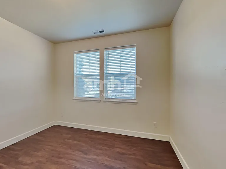 275 E Sicily Dr — Photo 13