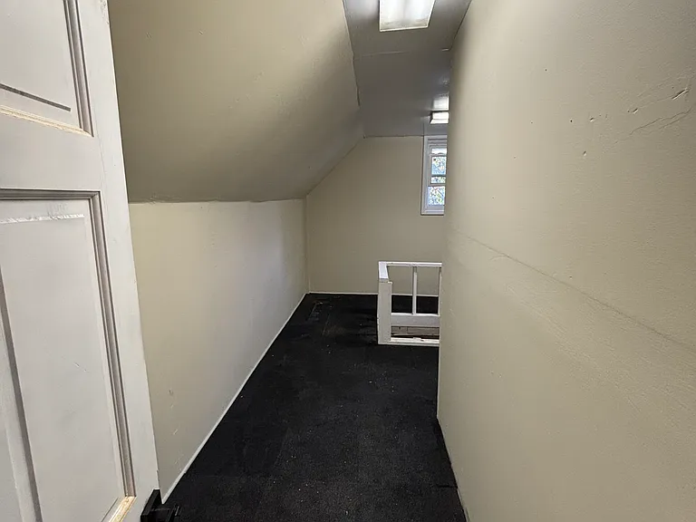 238 Schiller St — Photo 9