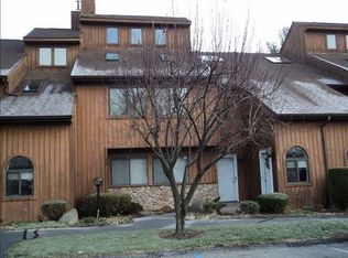 1104 Scenic Ln, Poughkeepsie, NY 12603
